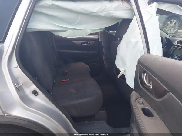 KNMAT2MV0GP679573 2016 NISSAN ROGUE - Image 8