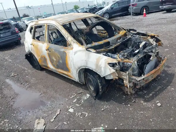 KNMAT2MV0GP685518 2016 NISSAN ROGUE - Image 1