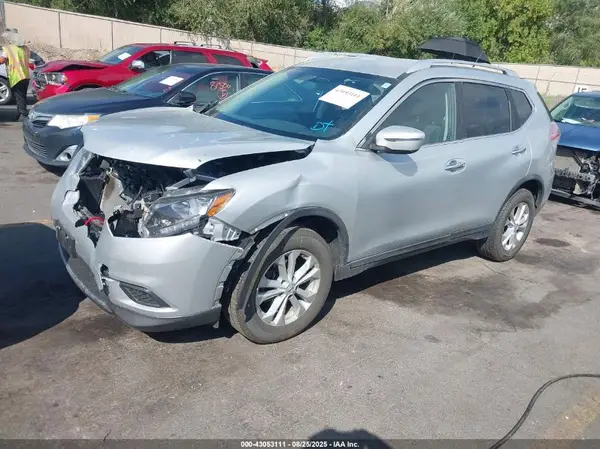 KNMAT2MV0GP699595 2016 NISSAN ROGUE - Image 2