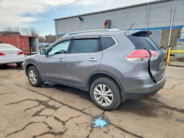 KNMAT2MV0GP700082 2016 NISSAN ROGUE - Image 2