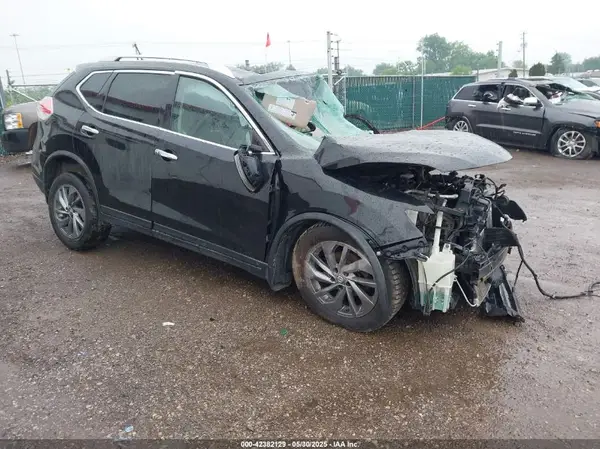 KNMAT2MV0GP719327 2016 NISSAN ROGUE - Image 1