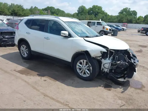 KNMAT2MV0GP726584 2016 NISSAN ROGUE - Image 1