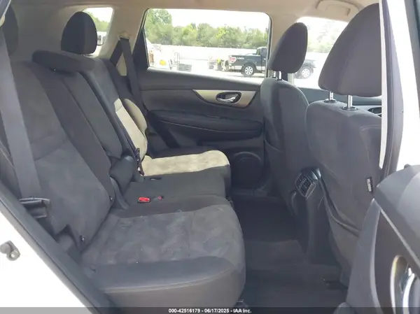 KNMAT2MV0GP726584 2016 NISSAN ROGUE - Image 8