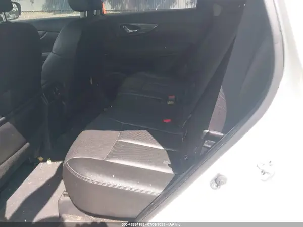 KNMAT2MV0GP729243 2016 NISSAN ROGUE - Image 8