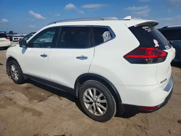 KNMAT2MV0HP502412 2017 NISSAN ROGUE - Image 2