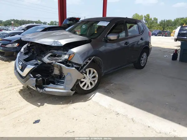 KNMAT2MV0HP509165 2017 NISSAN ROGUE - Image 2