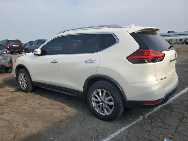 KNMAT2MV0HP512535 2017 NISSAN ROGUE - Image 2