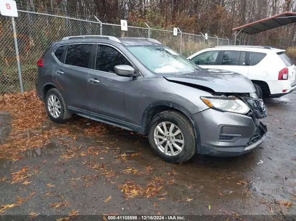 KNMAT2MV0HP512700 2017 NISSAN ROGUE - Image 1