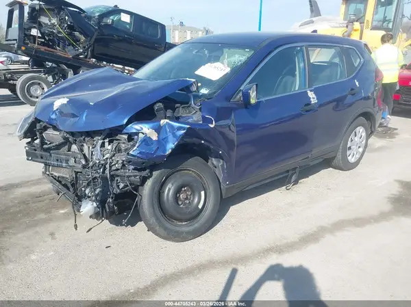 KNMAT2MV0HP518495 2017 NISSAN ROGUE - Image 2