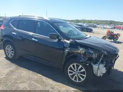 KNMAT2MV0HP524071 2017 NISSAN ROGUE