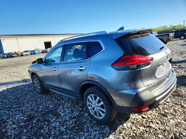 KNMAT2MV0HP530940 2017 NISSAN ROGUE - Image 2