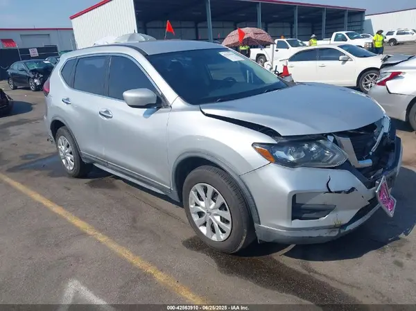 KNMAT2MV0HP536463 2017 NISSAN ROGUE - Image 1