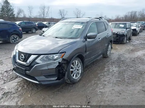 KNMAT2MV0HP537144 2017 NISSAN ROGUE - Image 2