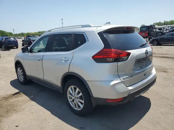 KNMAT2MV0HP538424 2017 NISSAN ROGUE - Image 2