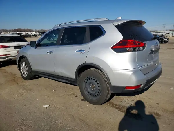 KNMAT2MV0HP540867 2017 NISSAN ROGUE - Image 2