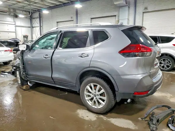 KNMAT2MV0HP542229 2017 NISSAN ROGUE - Image 2