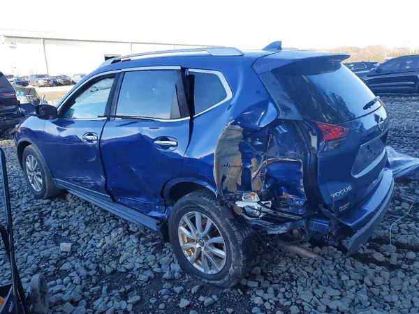 KNMAT2MV0HP553117 2017 NISSAN ROGUE - Image 2