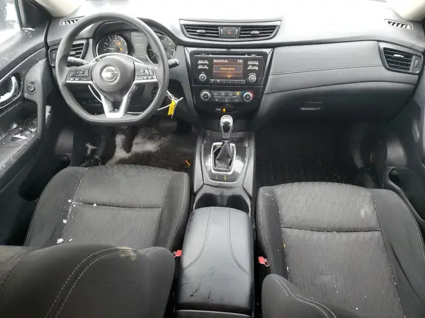 KNMAT2MV0HP553330 2017 NISSAN ROGUE - Image 8