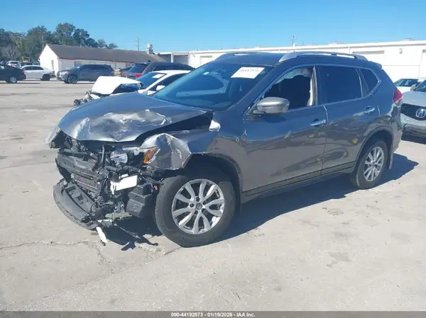 KNMAT2MV0HP556860 2017 NISSAN ROGUE - Image 2