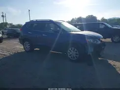 KNMAT2MV0HP561024 2017 NISSAN ROGUE