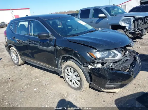 KNMAT2MV0HP563632 2017 NISSAN ROGUE - Image 1