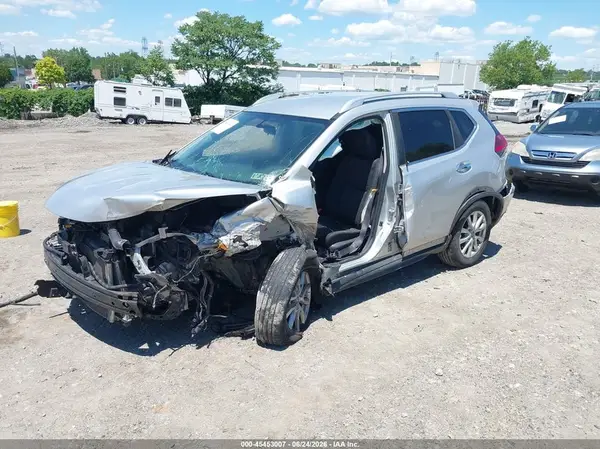 KNMAT2MV0HP575067 2017 NISSAN ROGUE - Image 2