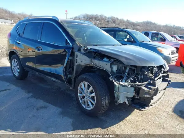 KNMAT2MV0HP576011 2017 NISSAN ROGUE - Image 1