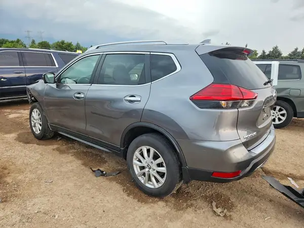 KNMAT2MV0HP588966 2017 NISSAN ROGUE - Image 2
