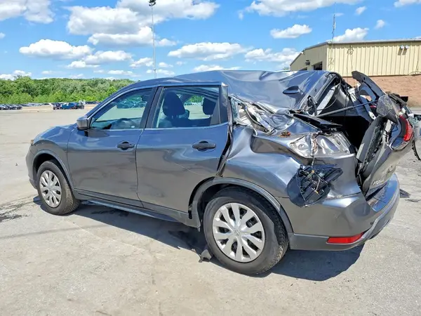 KNMAT2MV0HP593505 2017 NISSAN ROGUE - Image 2