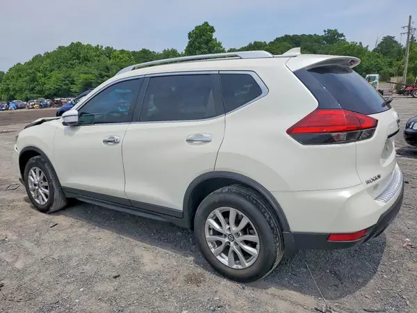 KNMAT2MV0HP597277 2017 NISSAN ROGUE - Image 2