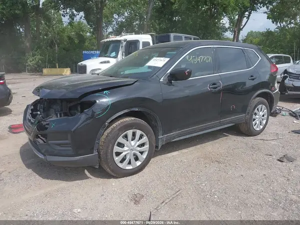 KNMAT2MV0HP598607 2017 NISSAN ROGUE - Image 2