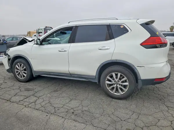 KNMAT2MV0HP605247 2017 NISSAN ROGUE - Image 2