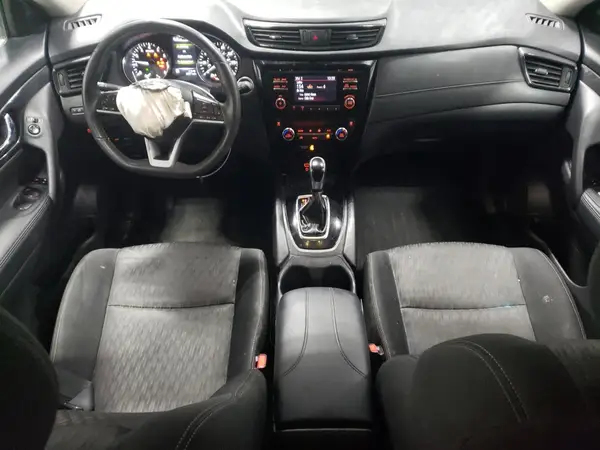 KNMAT2MV0HP606303 2017 NISSAN ROGUE - Image 8