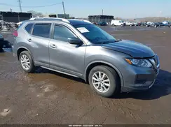 KNMAT2MV0HP607595 2017 NISSAN ROGUE