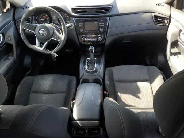 KNMAT2MV0HP609170 2017 NISSAN ROGUE - Image 8
