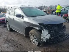KNMAT2MV0HP611016 2017 NISSAN ROGUE