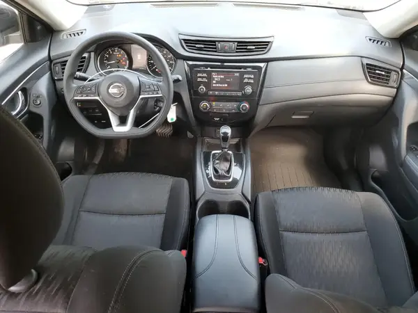KNMAT2MV0HP613929 2017 NISSAN ROGUE - Image 8