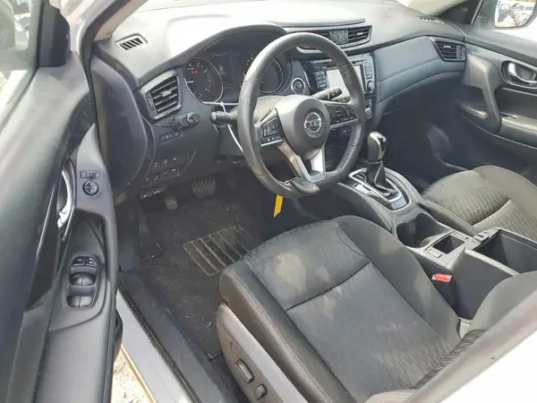 KNMAT2MV0HP619357 2017 NISSAN ROGUE - Image 8