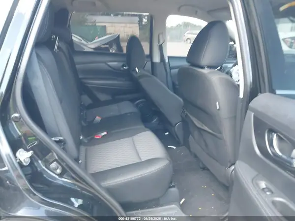 KNMAT2MV0JP502318 2018 NISSAN ROGUE - Image 8