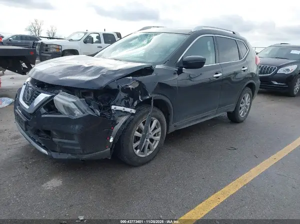 KNMAT2MV0JP507244 2018 NISSAN ROGUE - Image 2