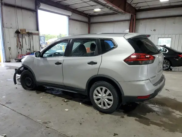 KNMAT2MV0JP515599 2018 NISSAN ROGUE - Image 2