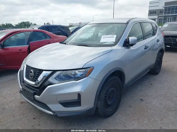 KNMAT2MV0JP520236 2018 NISSAN ROGUE - Image 2