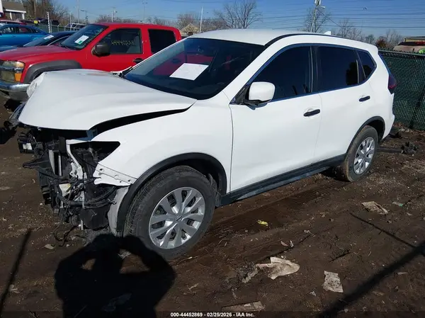 KNMAT2MV0JP520429 2018 NISSAN ROGUE - Image 2