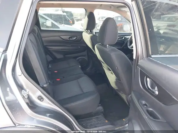 KNMAT2MV0JP521872 2018 NISSAN ROGUE - Image 8