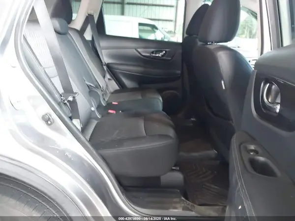 KNMAT2MV0JP525629 2018 NISSAN ROGUE - Image 8