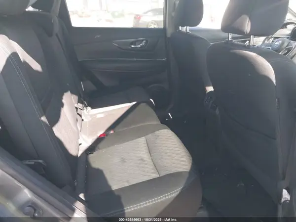 KNMAT2MV0JP526912 2018 NISSAN ROGUE - Image 8