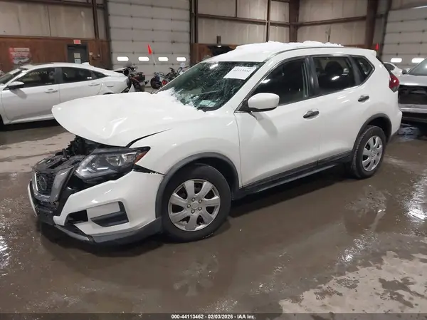 KNMAT2MV0JP527462 2018 NISSAN ROGUE - Image 2