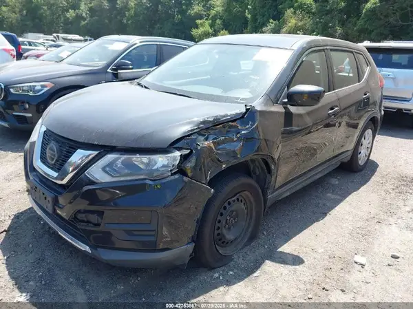 KNMAT2MV0JP536808 2018 NISSAN ROGUE - Image 2