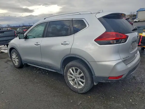 KNMAT2MV0JP540244 2018 NISSAN ROGUE - Image 2