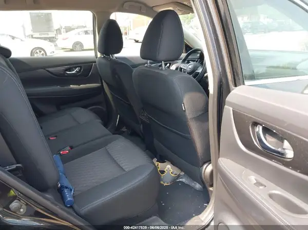 KNMAT2MV0JP545265 2018 NISSAN ROGUE - Image 8
